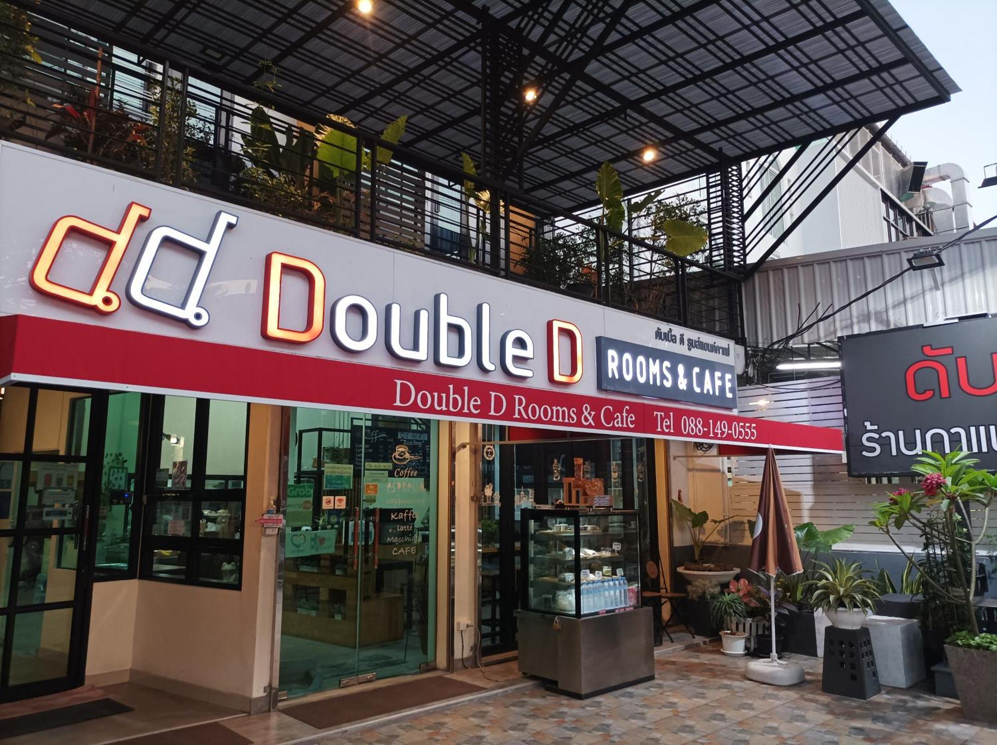 Double D Rooms & Cafe Banguecoque Exterior foto